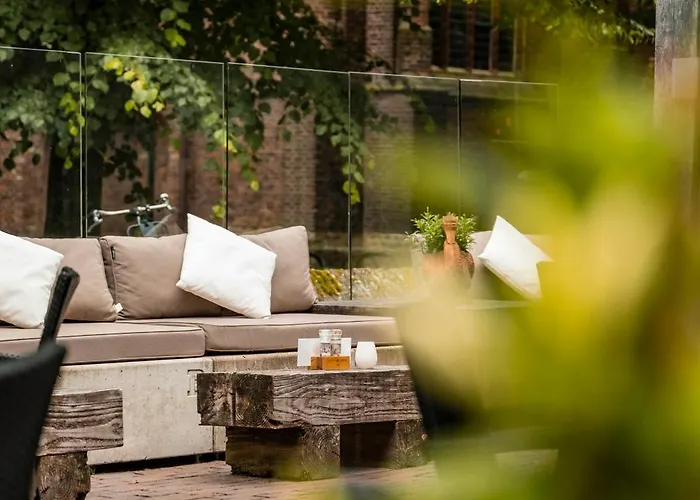 Sint Petrus Hotel 2*